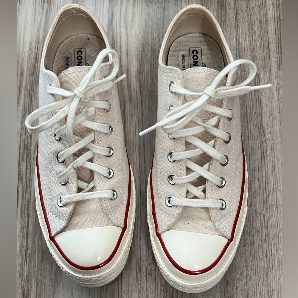 Converse Chuck Taylor 70 low top Unisex sneaker size 10W/8M -Like new